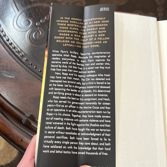 Extreme Measures - Picture 3 of 5